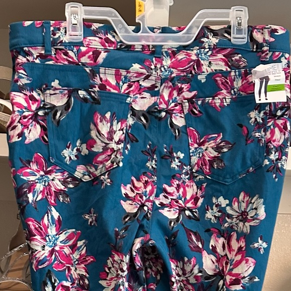 Time and Tru Women's High Rise Jeggings Sz XXL - Picture 8 of 8